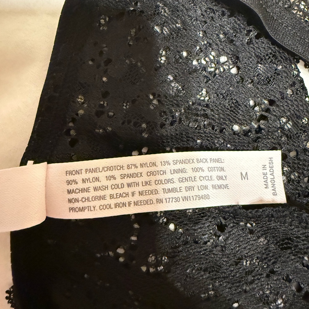 NWT Auden Lace Bikini Panty Set in Red and Black - Picture 5 of 10